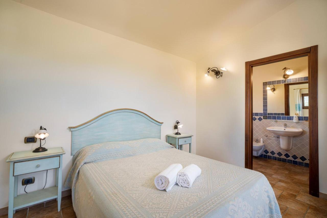 Borgo Alba Barona Turismo Rurale Golfo Aranci Exterior foto