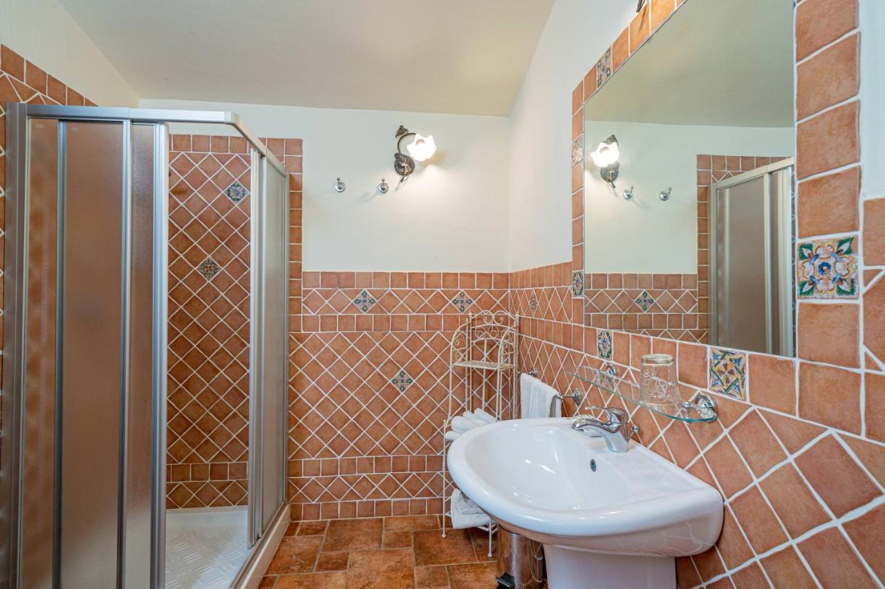 Borgo Alba Barona Turismo Rurale Golfo Aranci Exterior foto